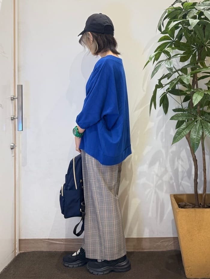 misakiさんの「SHOO･LA･RUE｜【洗濯機可/S-LL】すっきり上品きれい見え タックワイドパンツ」を使ったコーディネート
