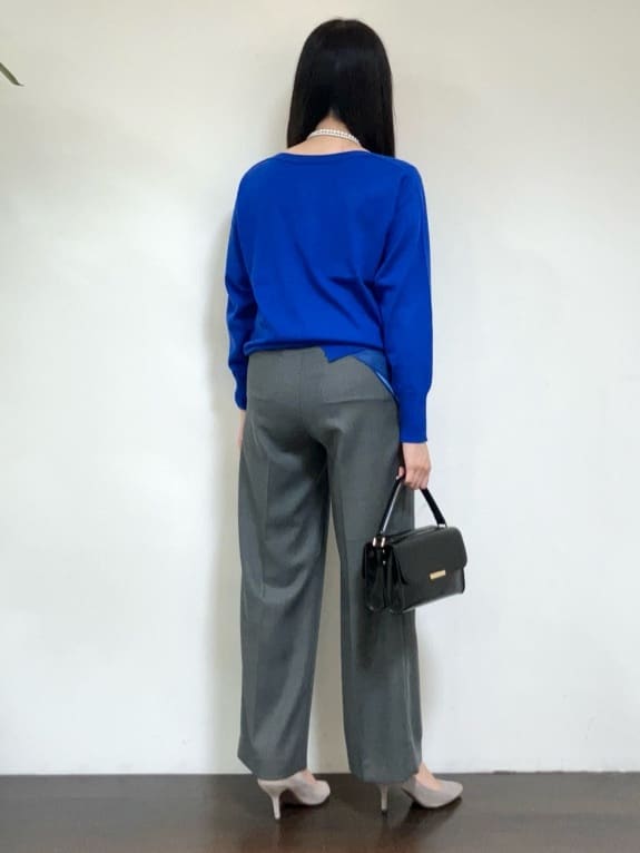 カレンさんの「UNTITLED｜【前開きボタン/ベルト付/羽織シャツ/】2WAYトレンチ風ワンピース」を使ったコーディネート