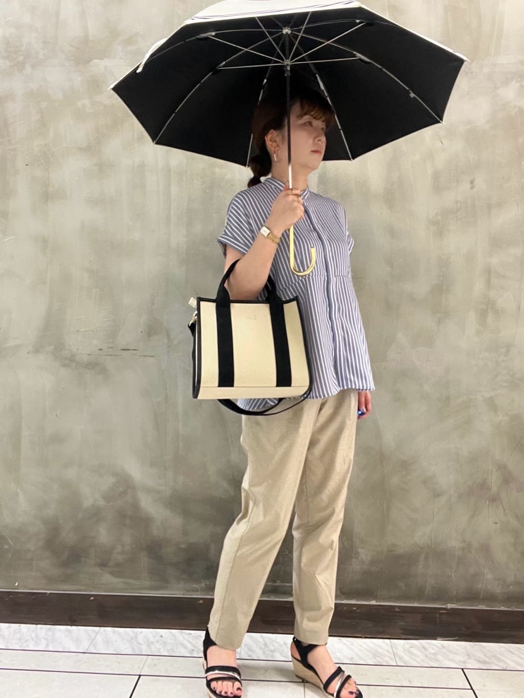 すえさんの「grove｜キレイも動きやすさも　美脚見えハイパーストレッチパンツ」を使ったコーディネート