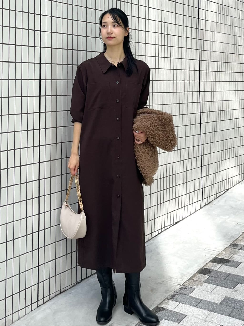 sachikoさんの「OPAQUE.CLIP｜【es】ダブルポケットロングシャツワンピース【洗濯機OK】」を使ったコーディネート