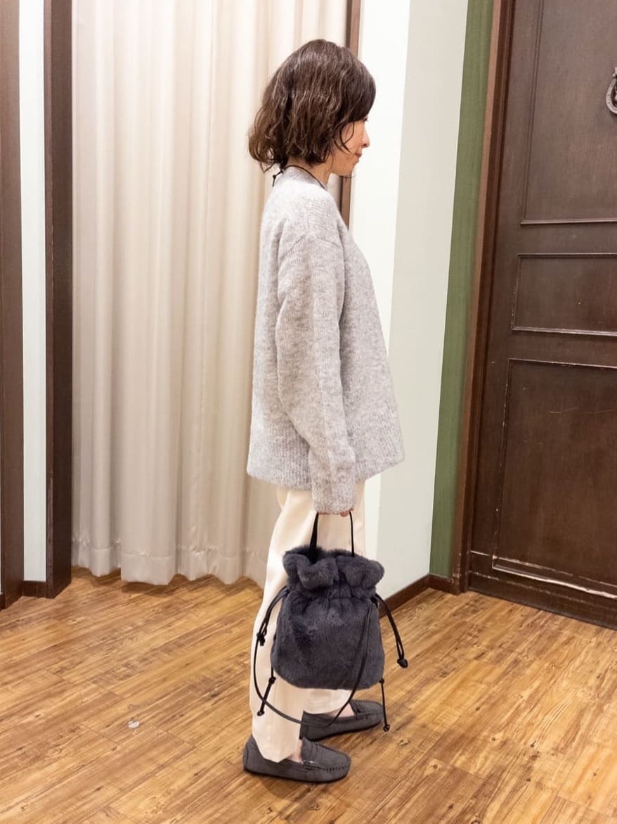 yukaさんの「SHOO･LA･RUE｜【洗濯機可/S-LL】美脚見え あったか裏起毛 テーパードパンツ」を使ったコーディネート