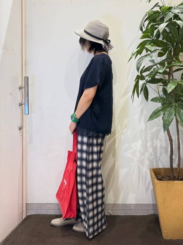 misakiさんの「SHOO･LA･RUE｜【S-LL/ポケット付き】チェック柄 ウェーブプリーツパンツ」を使ったコーディネート