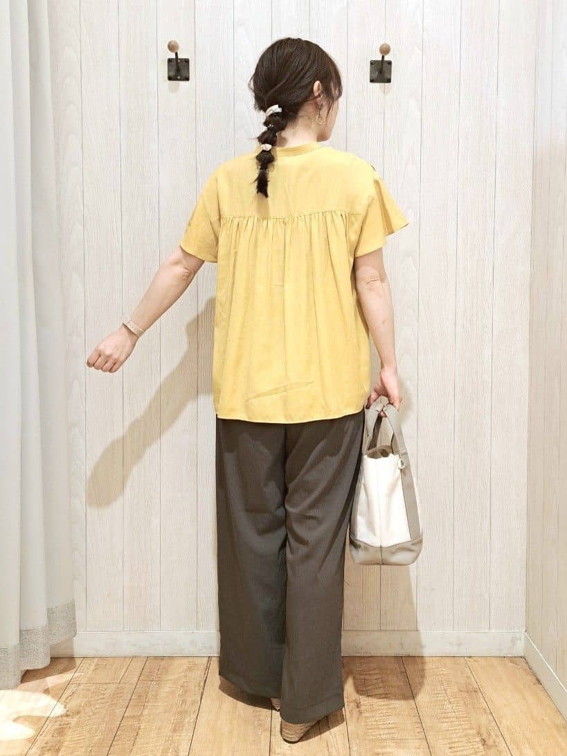 SAKIさんの「SHOO･LA･RUE｜【着丈選べる】触れる度ひんやり ゆるきれい イージーワイドパンツ」を使ったコーディネート