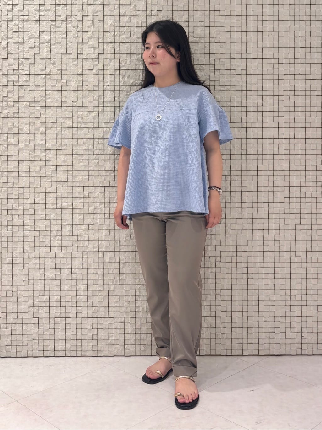 MEGUMIさんの「INDIVI｜【洗える／シアーストライプ柄】着流しジャージカーディガン」を使ったコーディネート