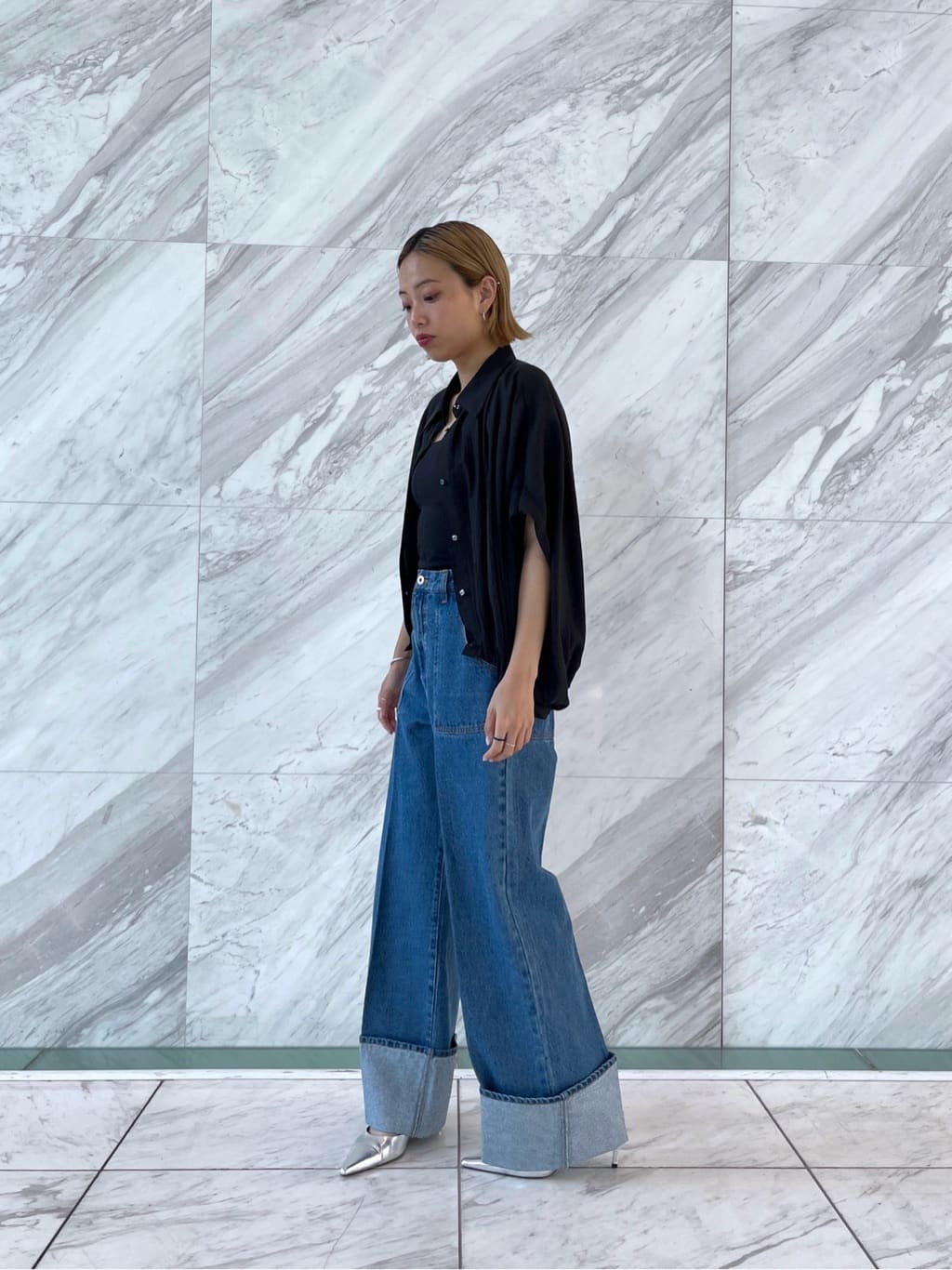 Harukaさんの「INDIVI｜バルーンフォルムブラウス」を使ったコーディネート