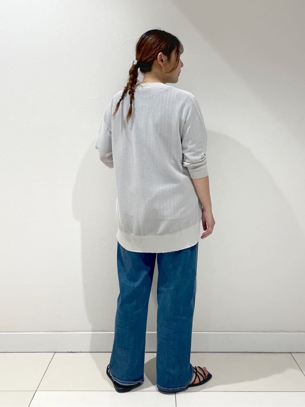 YUUKIさんの「INDIVI｜【洗える】胸元タックフリルブラウス」を使ったコーディネート