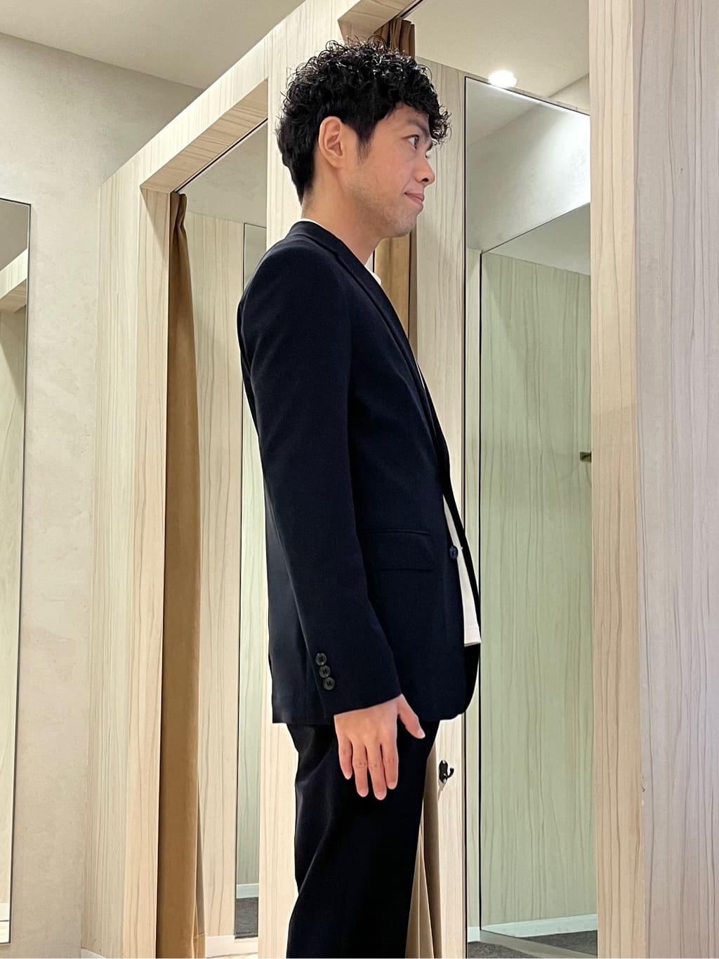 URAさんの「TAKEO KIKUCHI｜【ウールカシミヤブレンド】ビーバー調 スタンドカラー コート」を使ったコーディネート