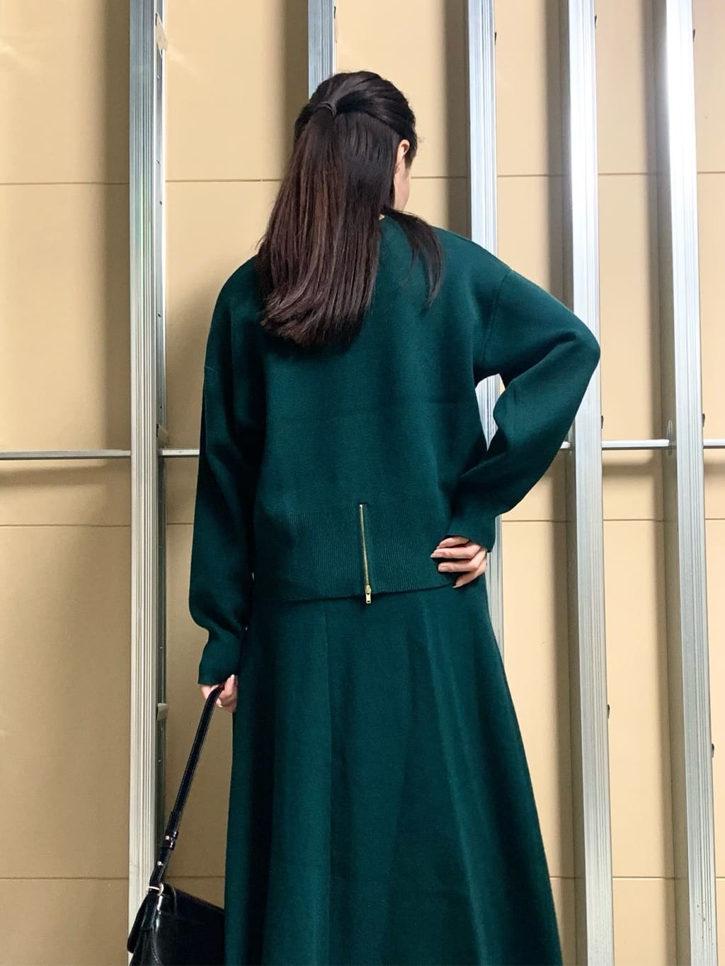 sahoさんの「THE SHOP TK｜【前後2WAY】ニットセットアップ」を使ったコーディネート