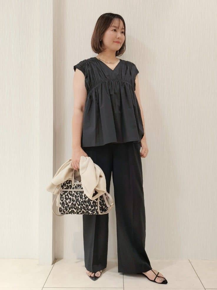 naokoさんの「UNTITLED｜【短丈/日本製】カラミ風メッシュ ノーカラージャケット」を使ったコーディネート