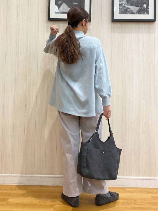 natsuさんの「SHOO･LA･RUE｜【S-LL/洗濯機可/裏起毛】あったかコーデュロイ ワイドパンツ」を使ったコーディネート