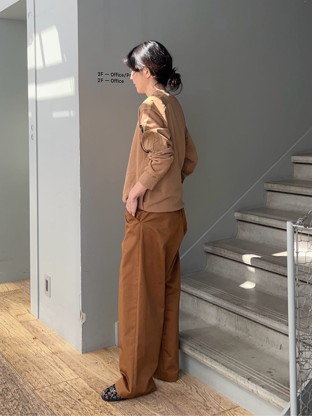 神野（jinno）さんの「TAKEO KIKUCHI｜【Sサイズ～】カツラギストレートパンツ」を使ったコーディネート