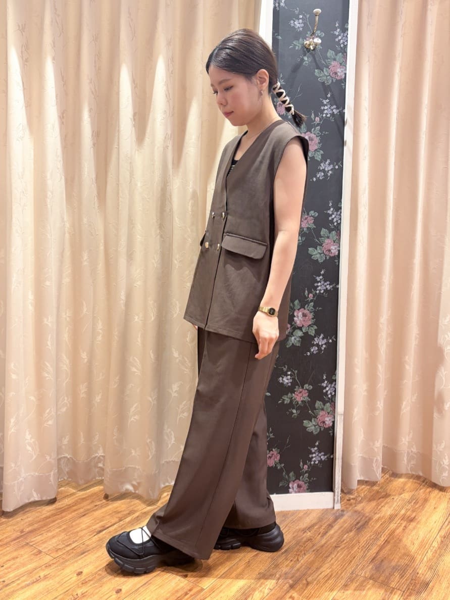 りぃさんの「SHOO･LA･RUE｜【洗える/S-LL】首元きれい テレコリブタンクトップ」を使ったコーディネート