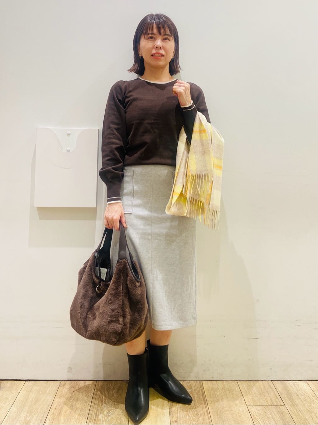YUKOさんの「index｜バイカラーパフスリーブニット【洗濯機OK】」を使ったコーディネート