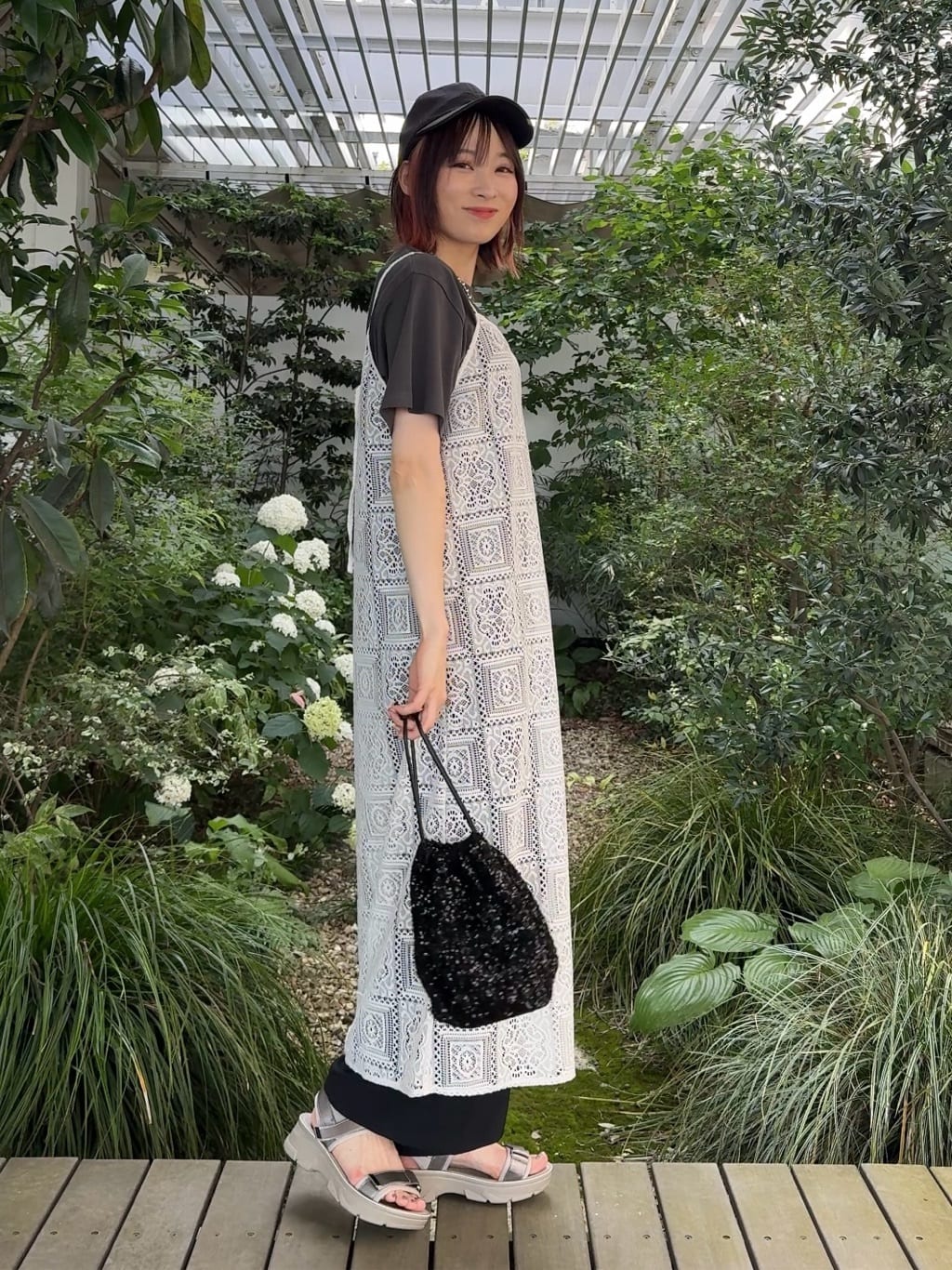𝐜𝐡𝐢𝐤𝐚さんの「SHOO･LA･RUE｜【S-LL/ひんやり/UV】選べる6柄でそれぞれ欲しくなる プリントTシャツ」を使ったコーディネート