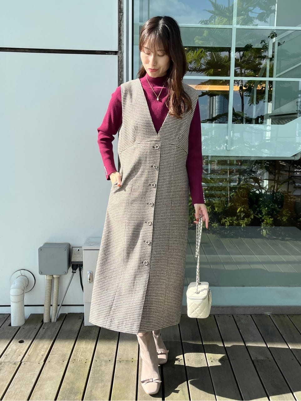 はばさんの「Couture brooch｜【多機能・フェミニン】パール調リブニット」を使ったコーディネート
