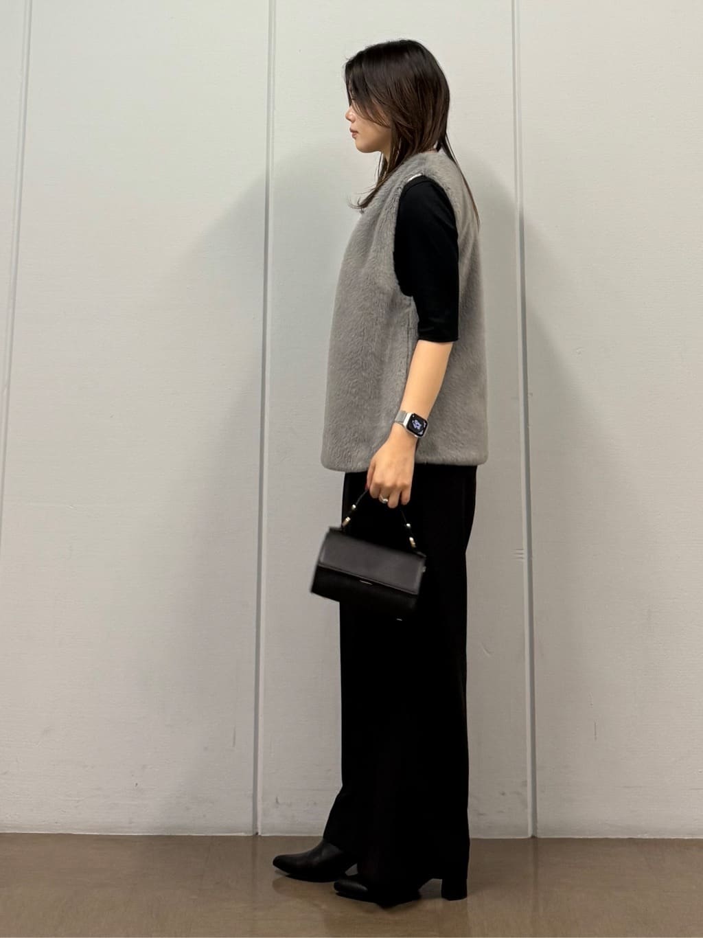 mizukiさんの「INDIVI｜ミンク調フェイクファージレ」を使ったコーディネート