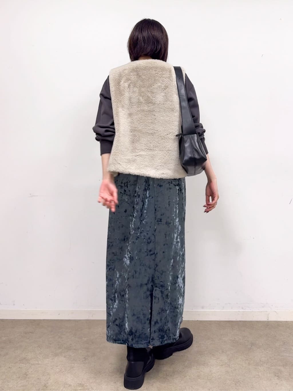 𝐜𝐡𝐢𝐤𝐚さんの「SHOO･LA･RUE｜グラフィックアソート裏毛スウェット」を使ったコーディネート