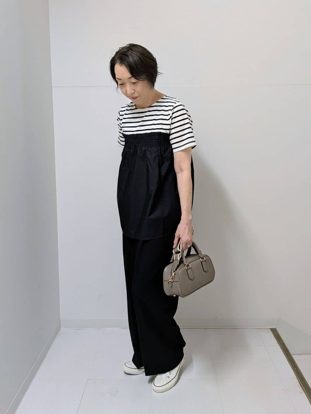 Asaさんの「Dessin｜【ウエストゴム/洗える】リラクシーナイロンパンツ」を使ったコーディネート
