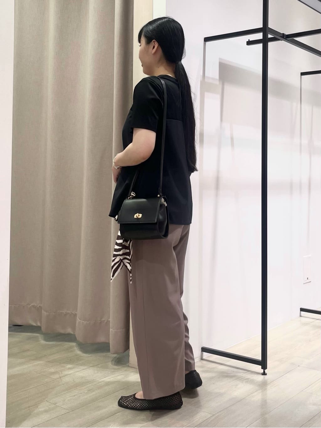 hasuさんの「INDIVI｜【洗える】ビスチェレイヤード風トップス」を使ったコーディネート