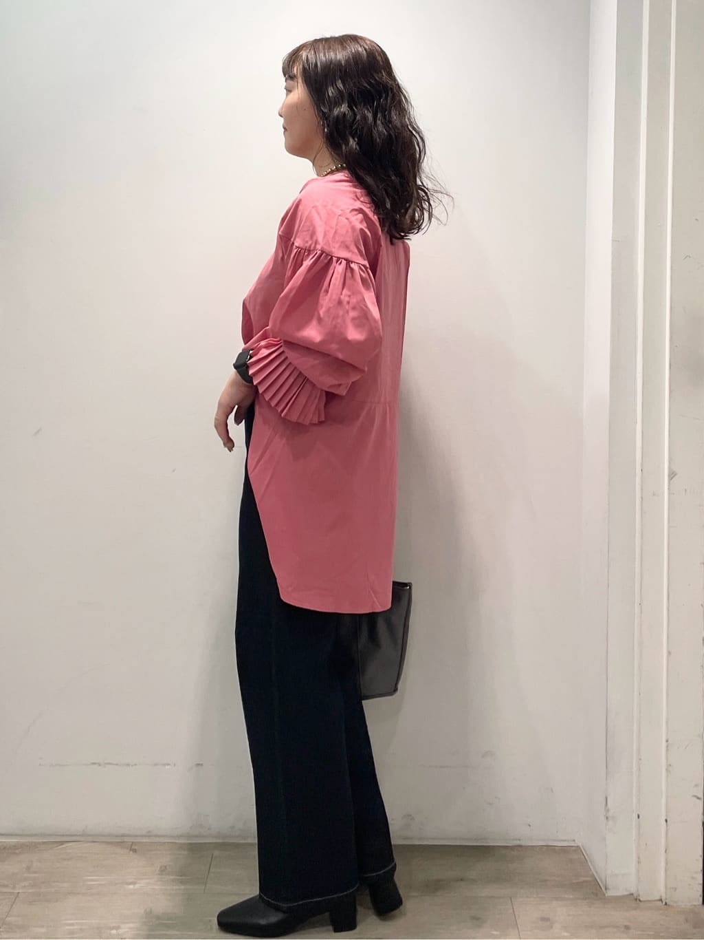 sumicaさんの「OPAQUE.CLIP｜プリーツキャンディスリーブブラウス【洗濯機洗い可】」を使ったコーディネート