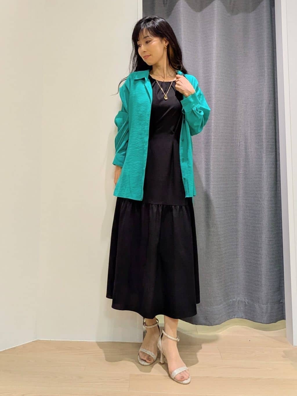 miiさんの「INDIVI｜【1枚でコーデ完成！】タックワンピース」を使ったコーディネート