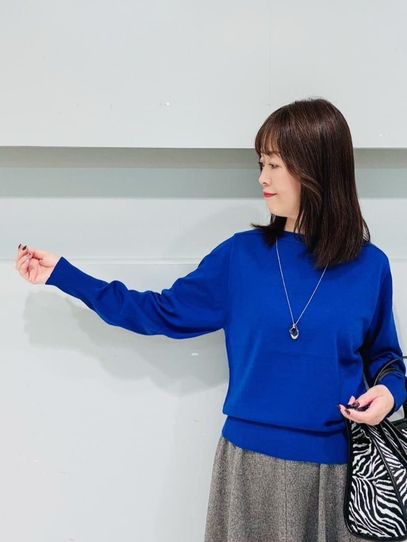 makiさんの「UNTITLED｜【アンサンブル可/洗える】シルクウールカシミヤ ドルマンスリーブニット」を使ったコーディネート