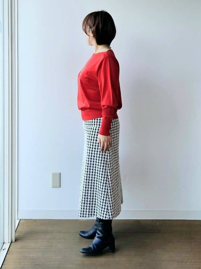 やじまさんの「UNTITLED｜【アンサンブル可/洗える】シルクウールカシミヤ ドルマンスリーブニット」を使ったコーディネート