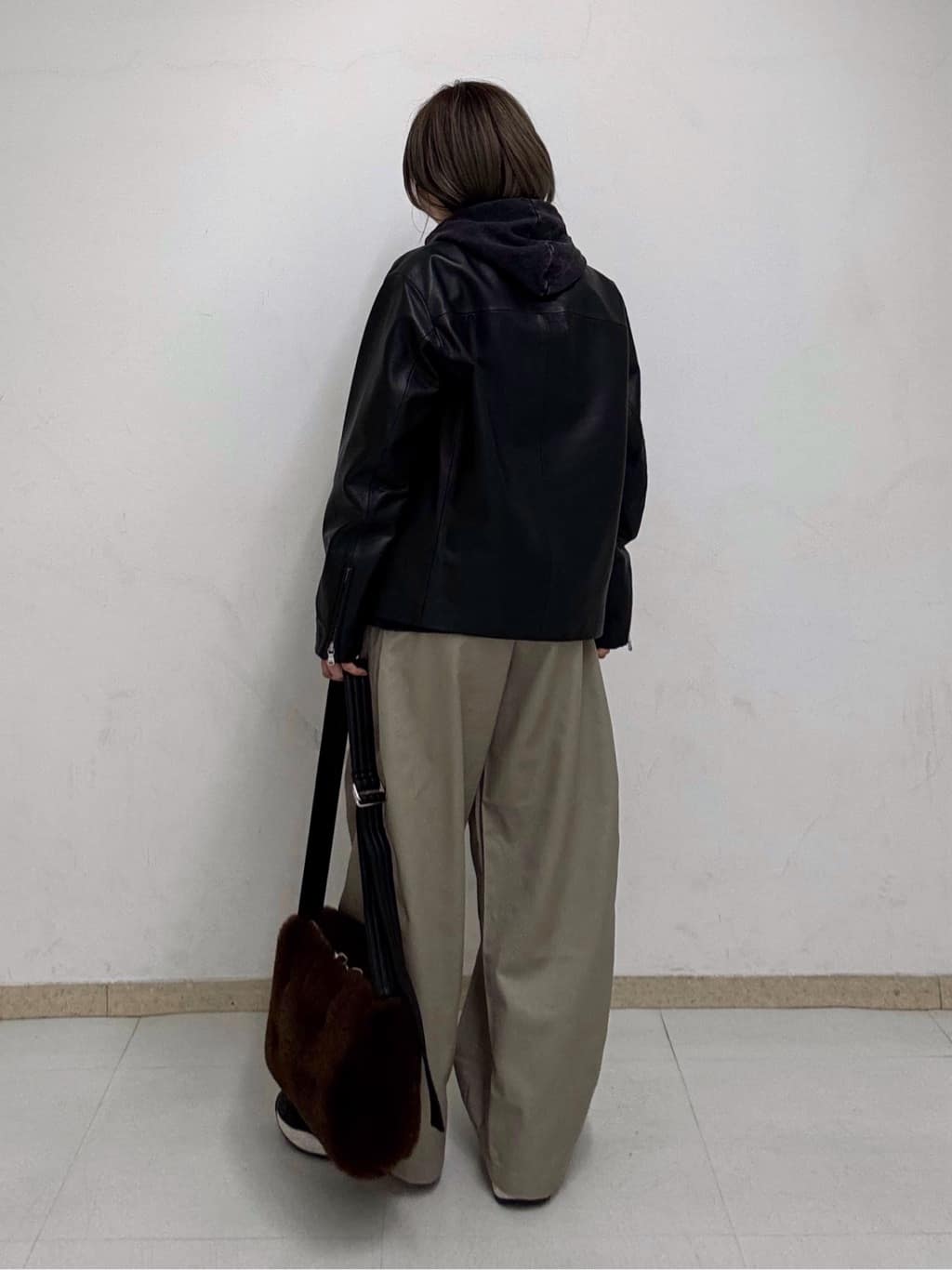 nori さんの「tk.TAKEO KIKUCHI｜ヘヴィウェイトヴィンテージプルパーカ」を使ったコーディネート
