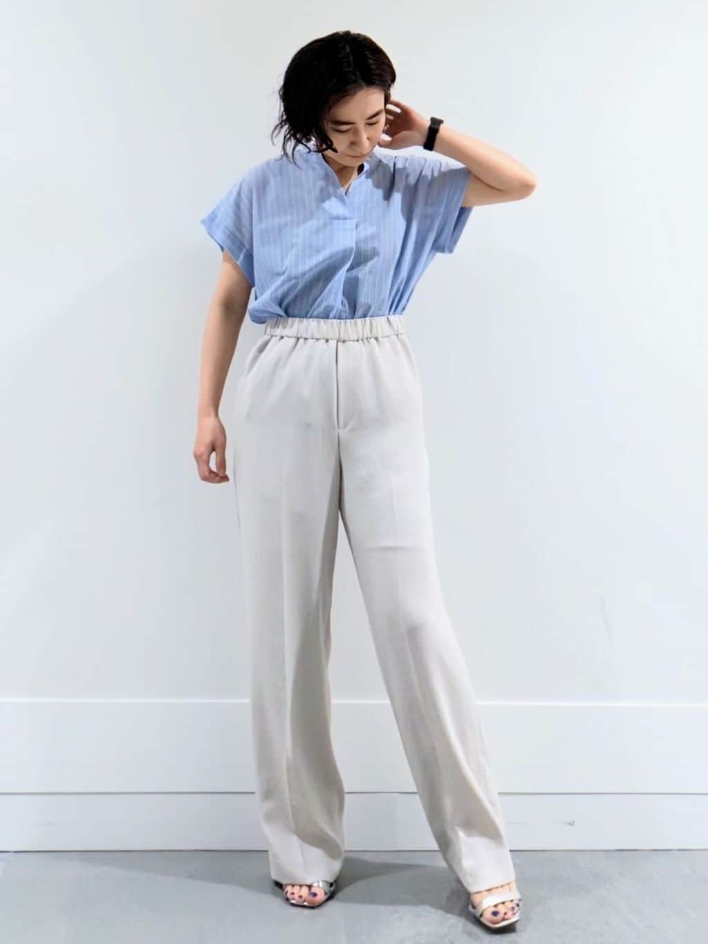 ミズタさんの「UNTITLED｜【洗える/スキッパー】フレンチスリーブシアーブラウス」を使ったコーディネート