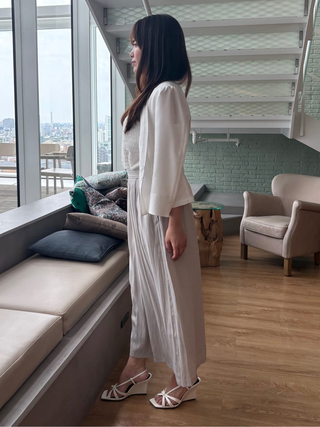 MISAKIさんの「COUP DE CHANCE｜【手洗い可】リラクシーフレアパンツ」を使ったコーディネート