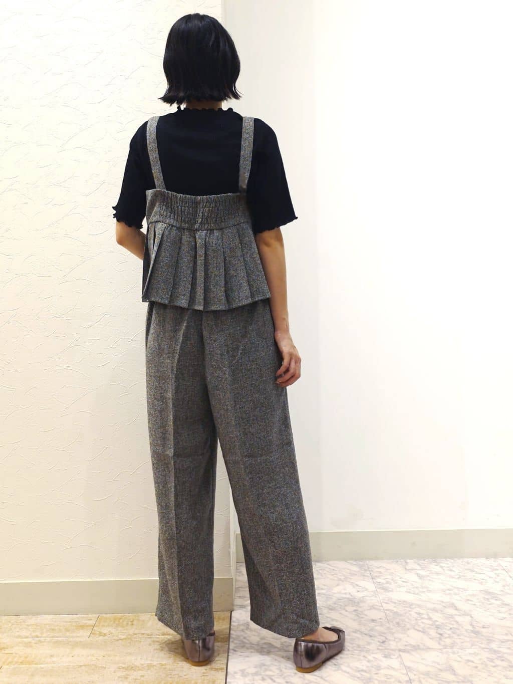 ケイさんの「grove｜【2点SET/体型カバー】夏から秋まで着まわせる！プリーツビスチェセットアップ」を使ったコーディネート
