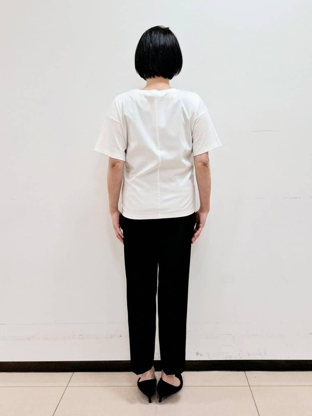 ねぎさんの「UNTITLED｜◆【接触冷感/UV/セットアップ可能】ライトウェイト タックテーパードパンツ」を使ったコーディネート