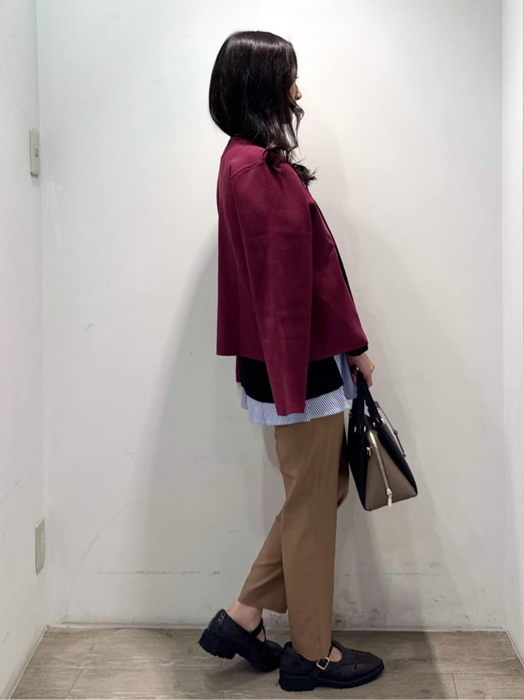 yuicciさんの「OPAQUE.CLIP｜《ツインセット》リラクシーサイドスリットニット&times;ドッキングタンク【洗濯機洗い可】」を使ったコーディネート