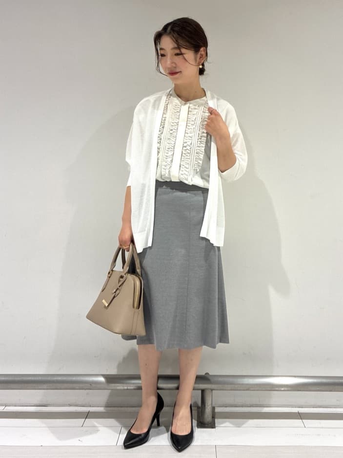 Rinさんの「UNTITLED｜◆【体型カバー/日除け】ドルマンスリーブ ガーターカーディガン」を使ったコーディネート