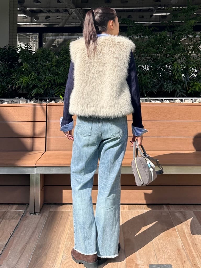 cottonさんの「THE SHOP TK｜【着るだけでコーデ完成】シャツレイヤード風 ケーブルニット」を使ったコーディネート