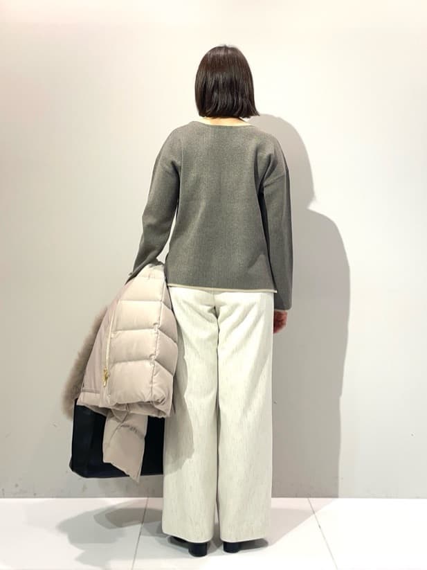 murayamaさんの「INDIVI｜【名品／撥水／抗菌防臭】ロング丈リサイクルダウンコート」を使ったコーディネート