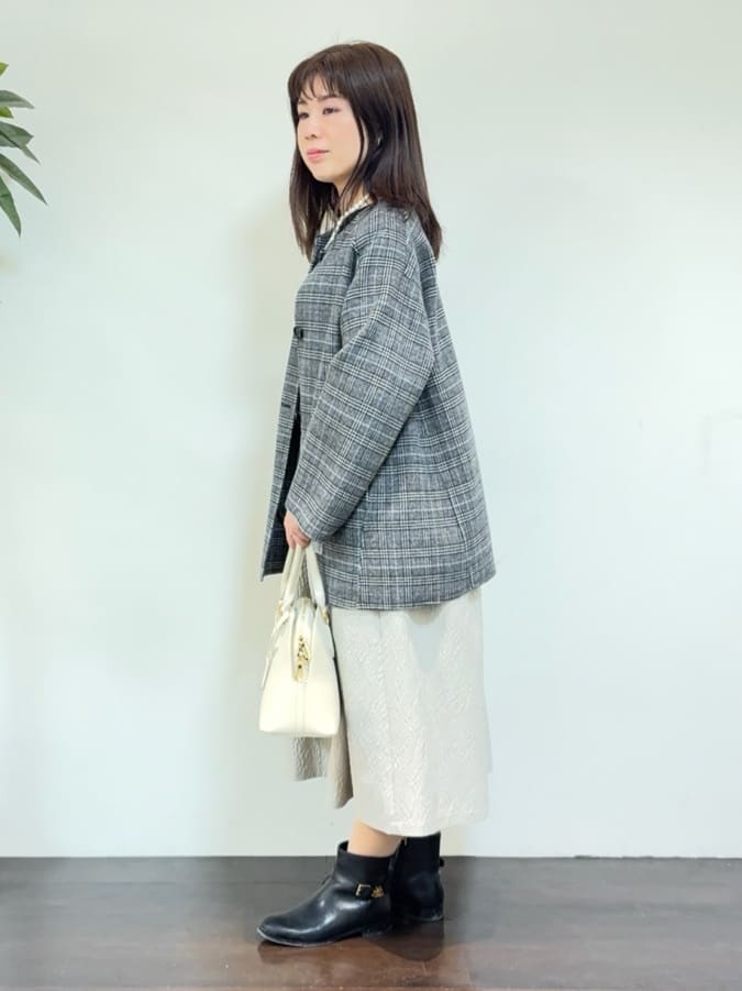 CHISATOさんの「UNTITLED｜【大人フェミニン/トレンド】ニット&times;ジャカード ドッキングワンピース」を使ったコーディネート