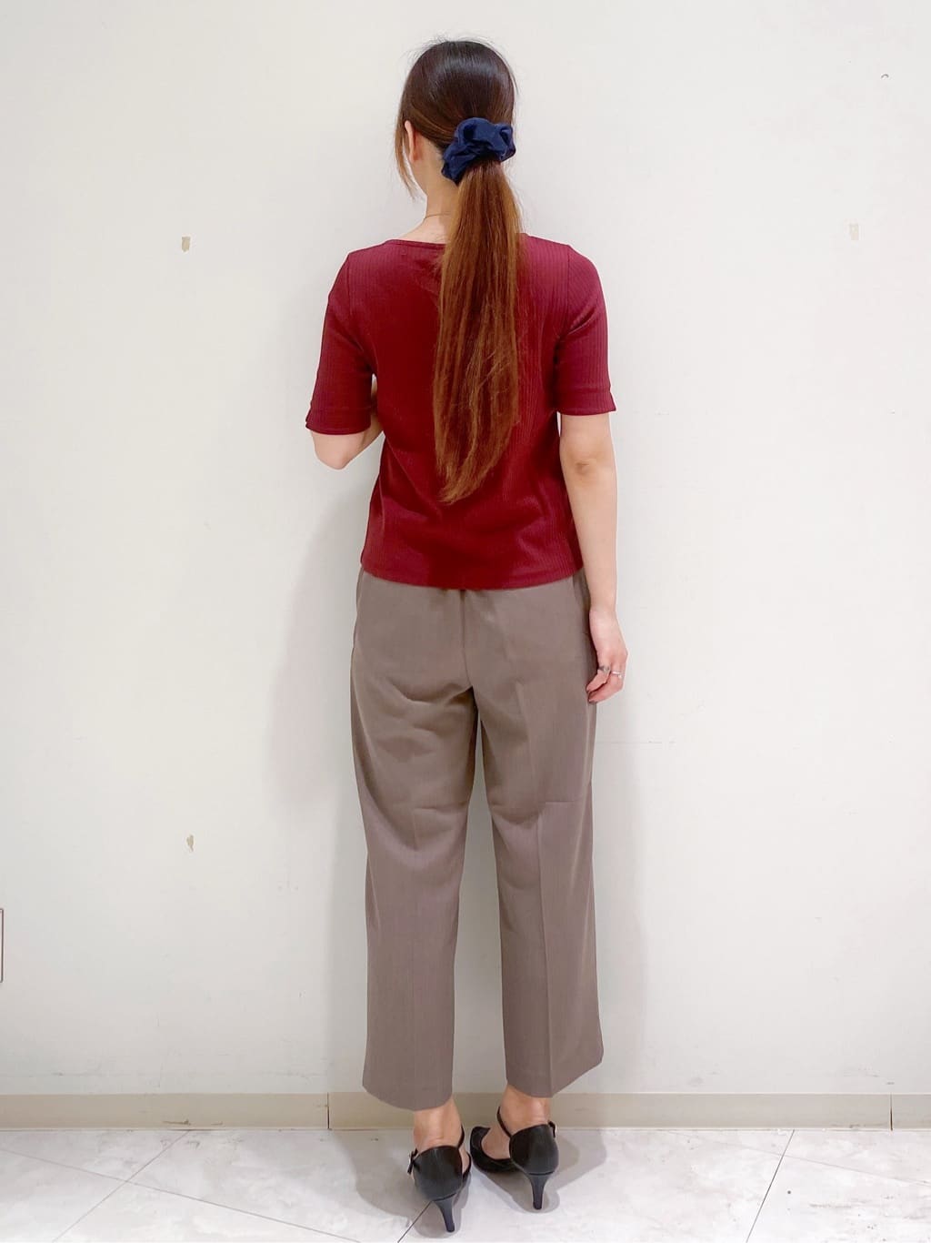 yurinaさんの「index｜《7色展開／XS-LLサイズ》ボートネックリブトップス【UV／洗濯機洗い可】」を使ったコーディネート