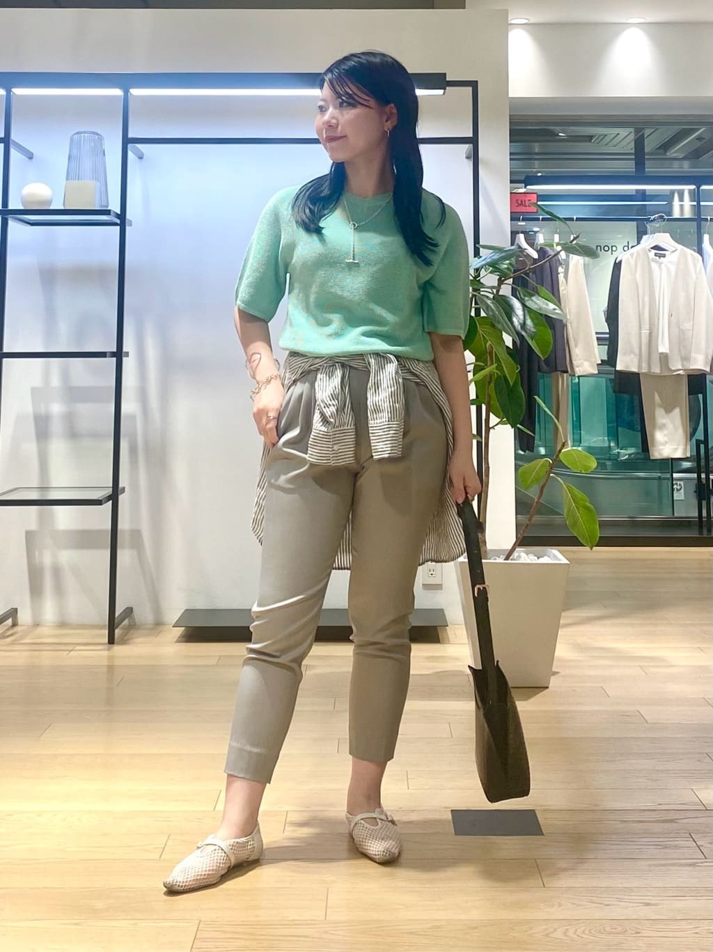 misakiさんの「INDIVI｜バイカラーショートネックレス」を使ったコーディネート