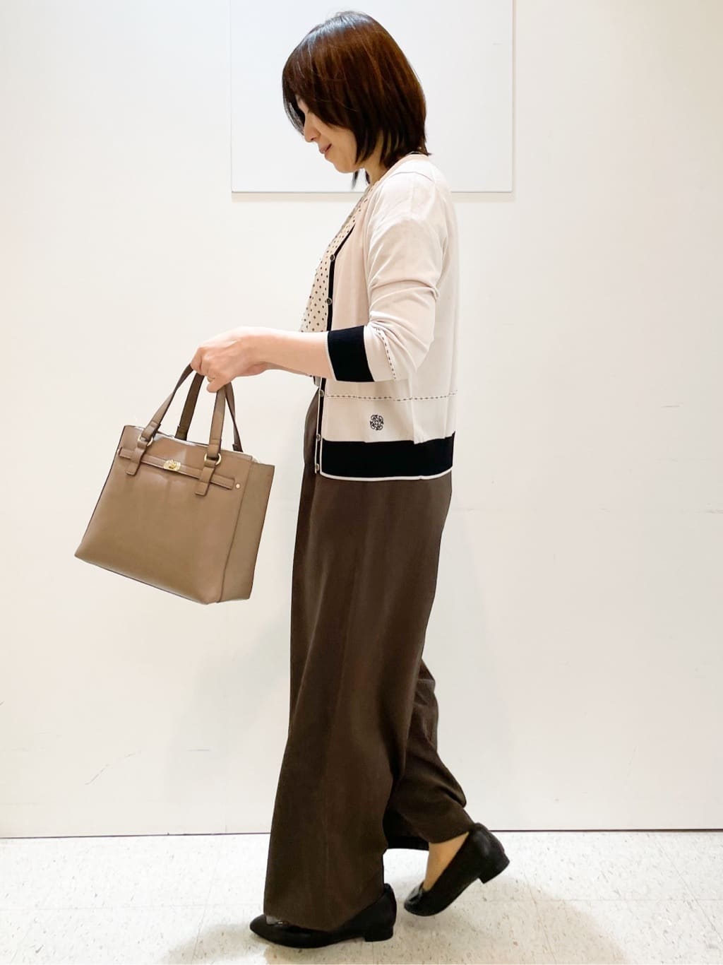 めいさんの「Reflect｜【WEB先行カラーあり／手洗い可／アンサンブル可】バイカラーカーディガン」を使ったコーディネート