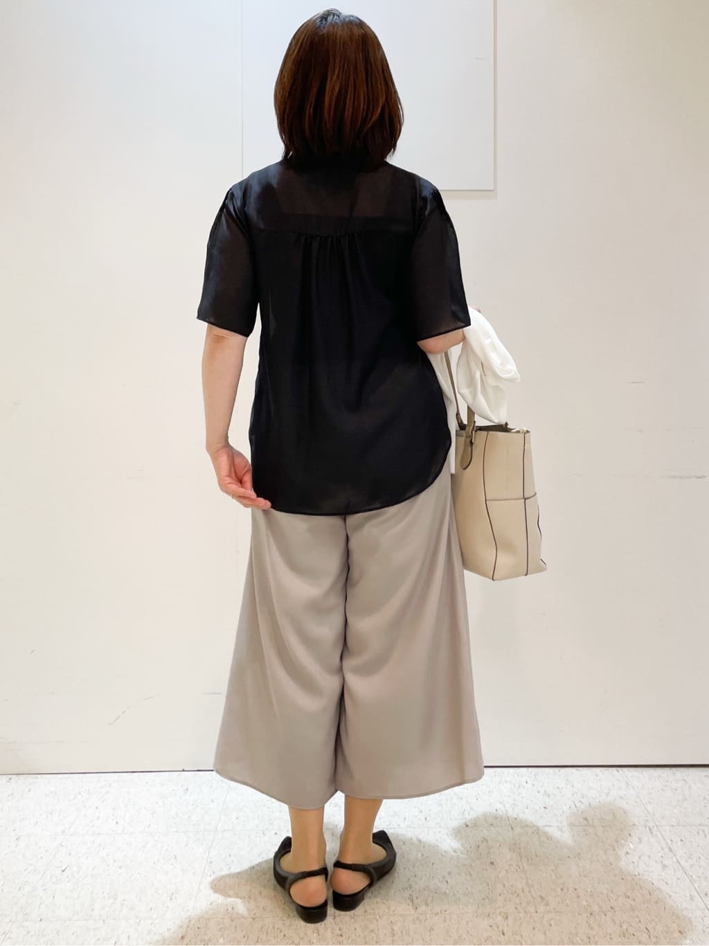 めいさんの「Reflect｜【選べる5色◎／マシンウォッシュ可】シャーリングデザインブラウス」を使ったコーディネート