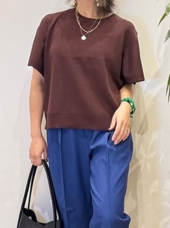 misakiさんの「SHOO･LA･RUE｜【S-LL】二の腕はカバーして魅せる フレアスリーブニット」を使ったコーディネート