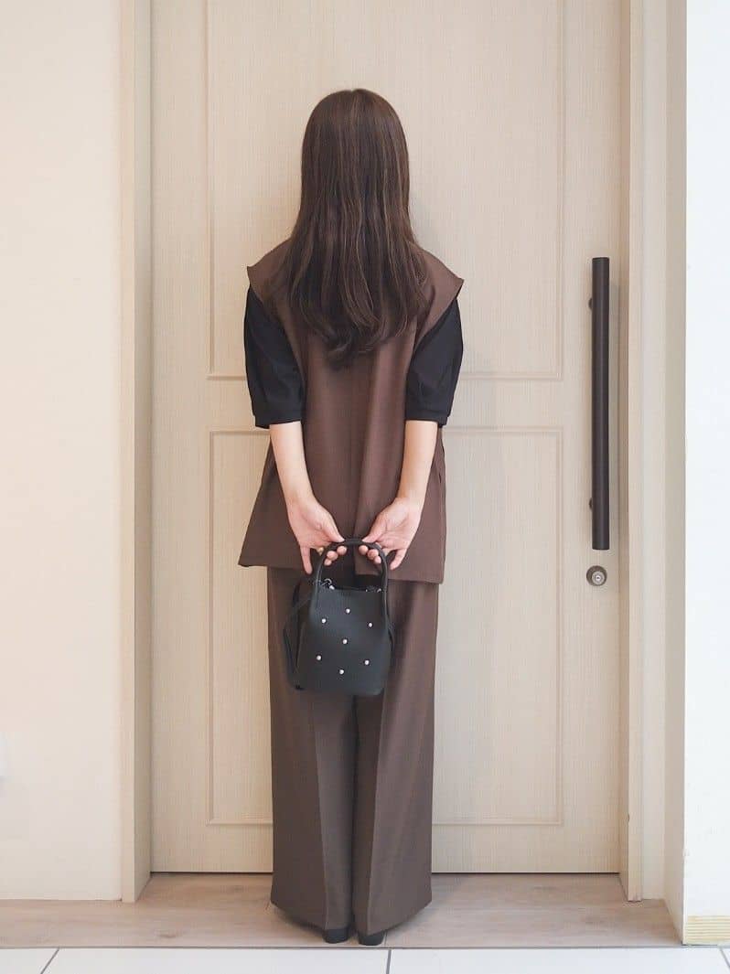 mi-saさんの「SHOO･LA･RUE｜【S-LL/セットアップ可/洗濯後しわになりにくい】ダブルベスト」を使ったコーディネート