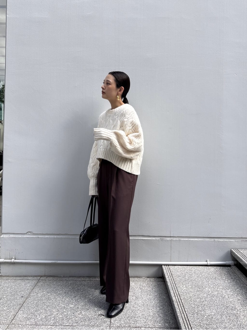 ayanoさんの「INDIVI｜Comfy SET UP｜イージーストレートワイドパンツ【セットアップ対応／通勤/カセット服】」を使ったコーディネート