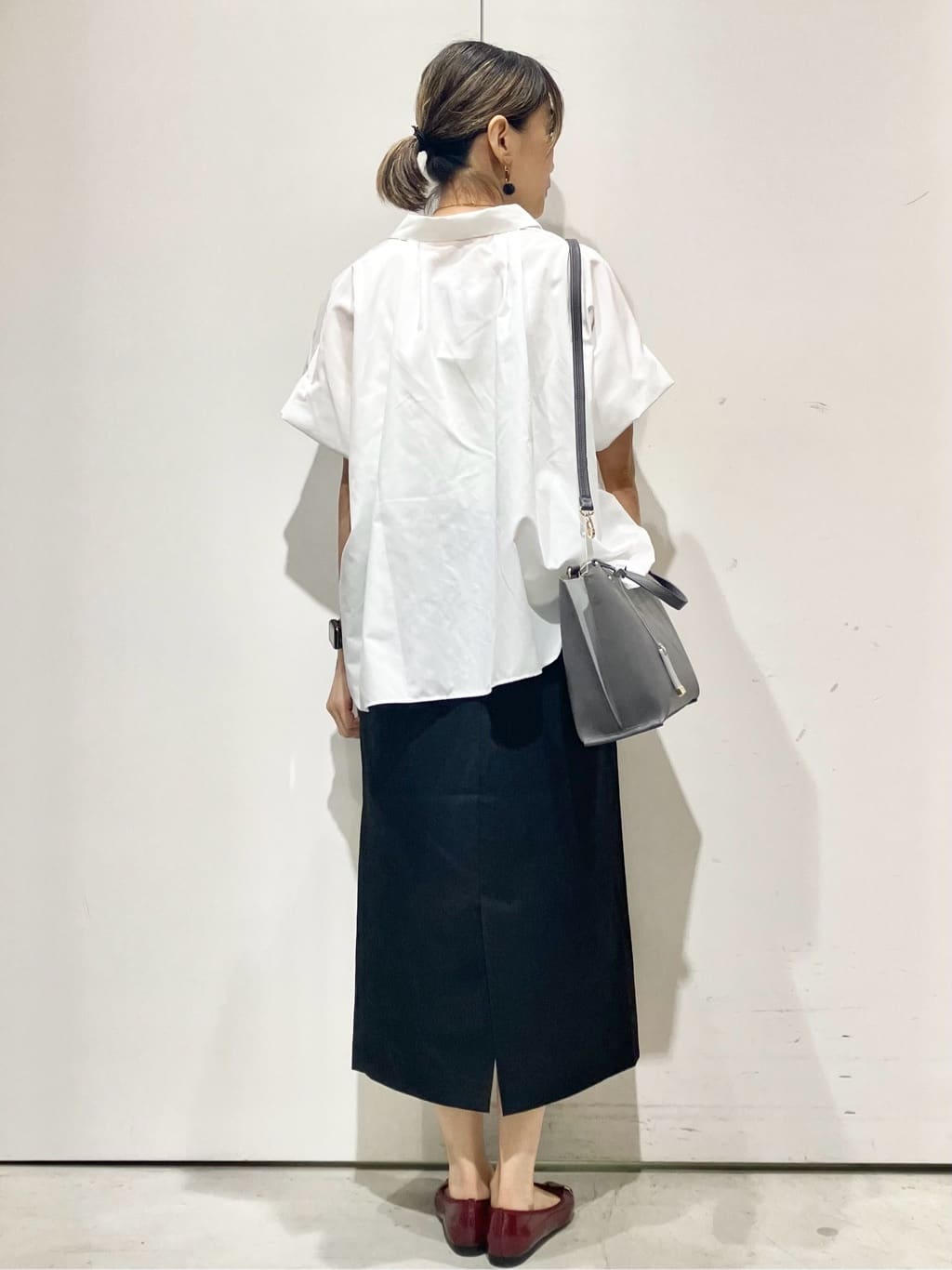 Jさんの「OPAQUE.CLIP｜《andGIRL掲載》リラクシーシャツ【洗濯機洗い可】」を使ったコーディネート