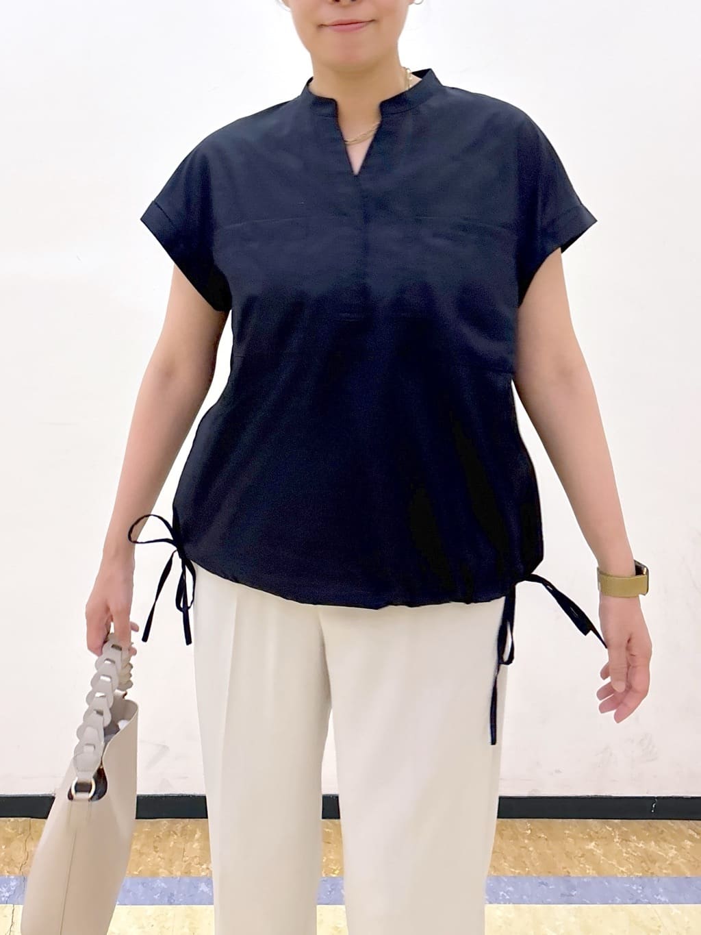 akariさんの「index｜ストレッチテーパードパンツ【洗濯機洗い可／吸水速乾／防シワ】」を使ったコーディネート