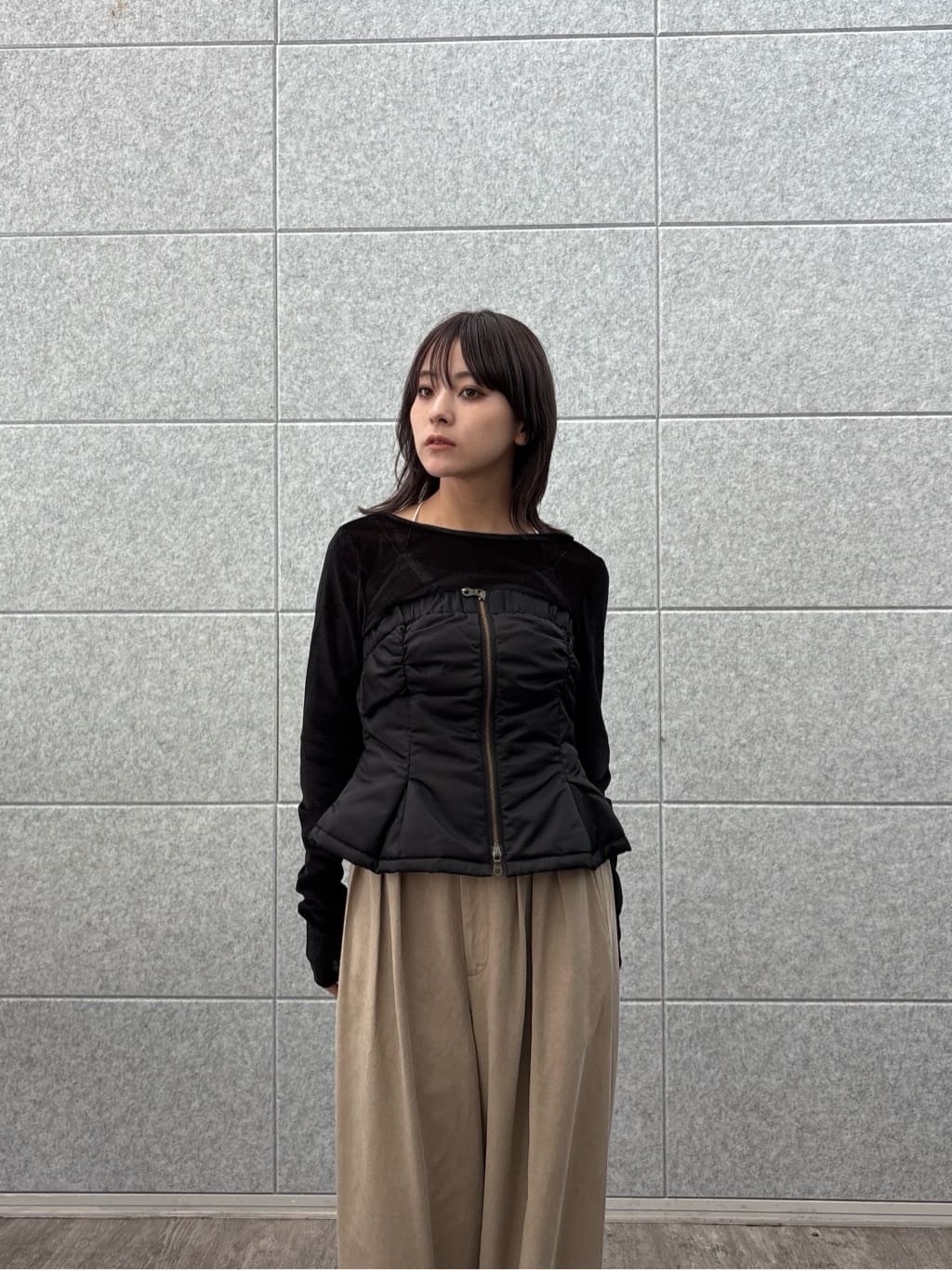 erikaさんの「INDIVI｜フェイクファーマイクロバッグ」を使ったコーディネート
