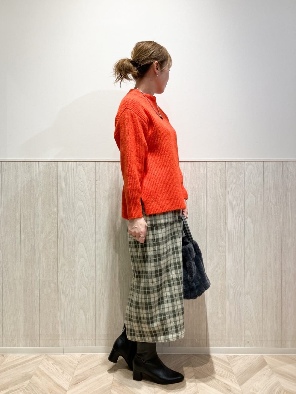 shokoさんの「SHOO･LA･RUE｜【S-LL/あったか】大人レディな着こなしに シャギーチェックスカート」を使ったコーディネート