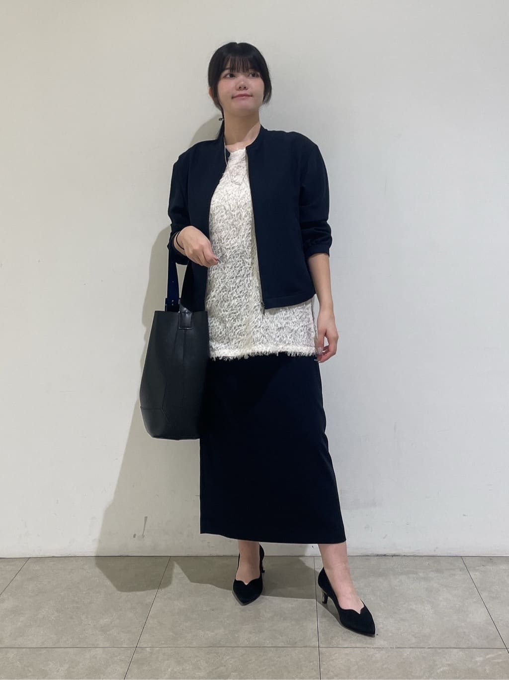 emikaさんの「INDIVI｜【洗える／UVケア／吸汗速乾】ジョーゼットライトブルゾン」を使ったコーディネート