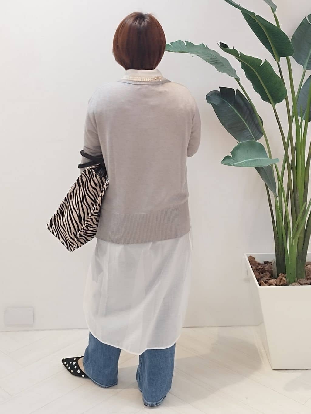 s u g iさんの「UNTITLED｜【8色展開/体型カバー】魅せるタイムレスニット」を使ったコーディネート